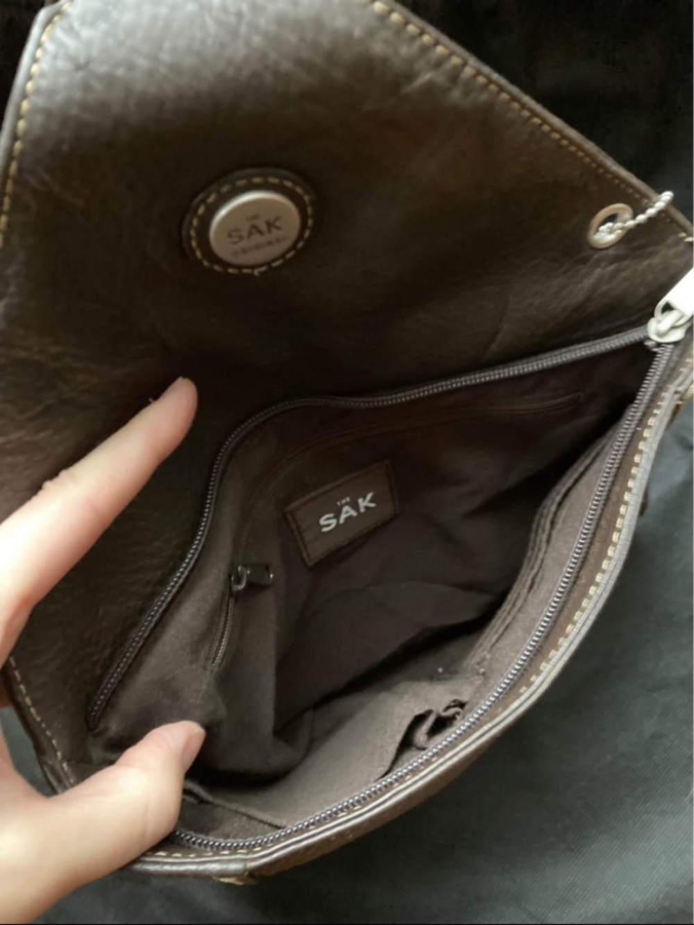 THE SAK vintage brown leather sling bag - Picture 3 of 5
